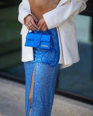 Falda midi lentejuelas drapeada azul Zara Talla S