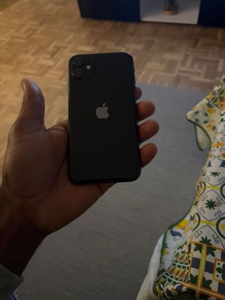 iPhone 11 Negro 64GB Batería 83%