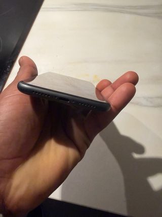 iPhone 11 Negro 64GB Batería 83%