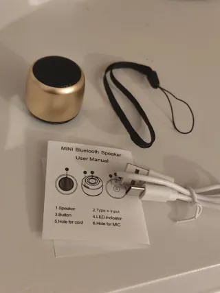 Altavoz Bluetooth Mini - Dorado y Negro