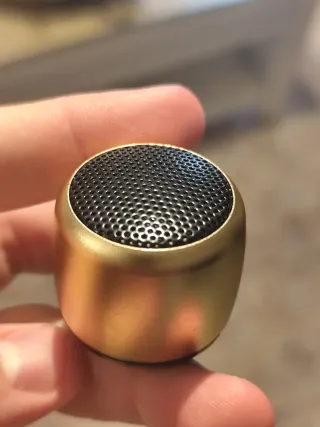 Altavoz Bluetooth Mini - Dorado y Negro