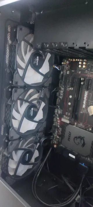 PC base i7-7700  · Z270 Gaming