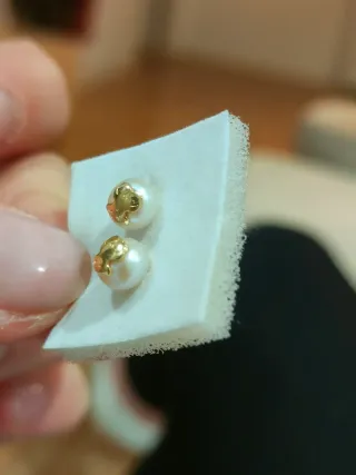 Pendientes de oro y perla motivo oso Baby TOUS