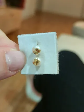 Pendientes de oro y perla motivo oso Baby TOUS