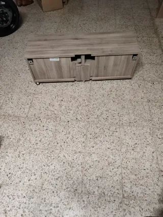 Mueble TV Ikea Madera y Blanco con dos cajoneras