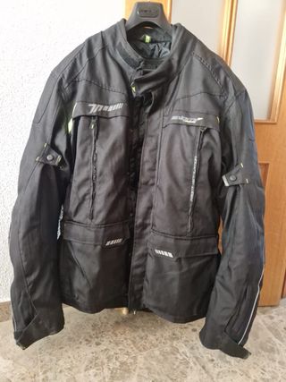 Chaqueta de moto negra