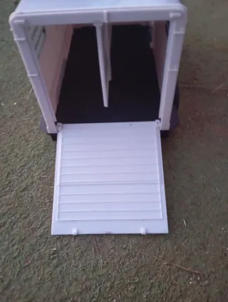 Remolque para animales blanco