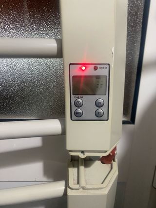 Calefactor de toallas Delonghi