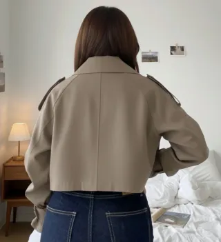 Gabardina corta beige