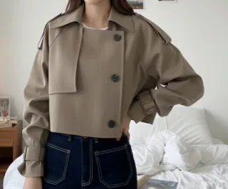 Gabardina corta beige