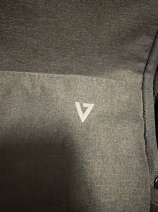 Mochila de trabajo gris y negra