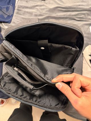 Mochila de trabajo gris y negra