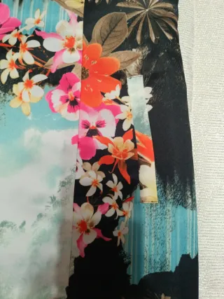 Vestido estampado tropical