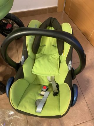 Carro bebé Quinny verde + accesorios