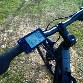 Bicicleta Eléctrica Riverside Grigia Meno di 300 km