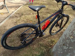 MTB Cube Attention L