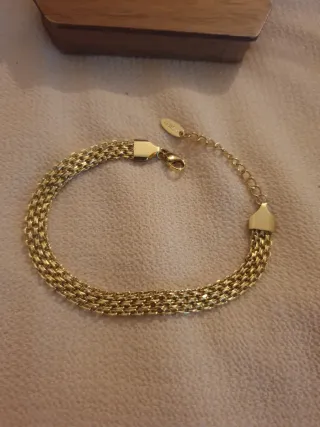 Pulsera chapada en oro
