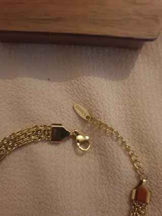 Pulsera chapada en oro