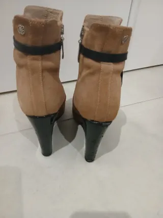 Botines Cuplé Camel y Negro Talla 38