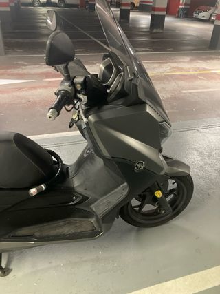 scooter Yamaha xmax 125cc