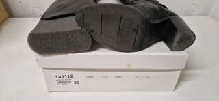 Botas altas de cuero negro un solo uso talla 36