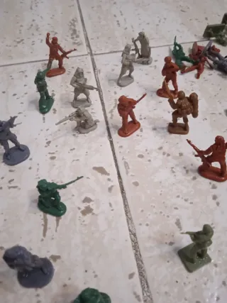 -Lote 350 Soldados 1/72