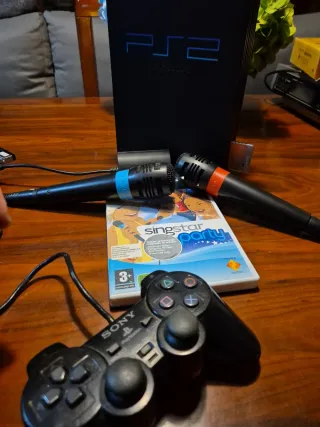 PlayStation 2 + Singstar Party + 2 micrófonos