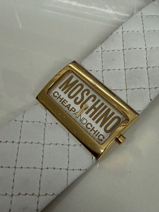 Reloj Moschino Cheap and Chic