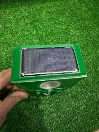 Ahuyentador animales Ultrasónico solar NUEVO