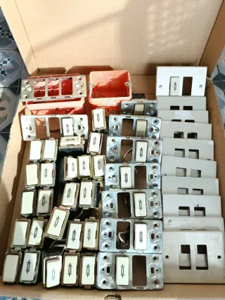 Lote Material Eléctrico Bticino Magic