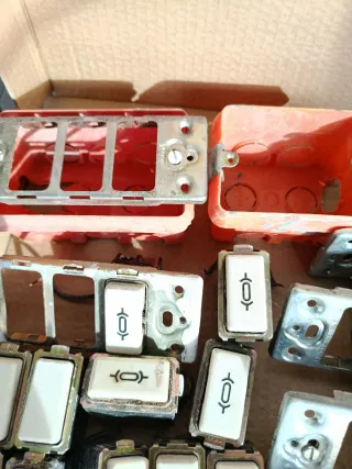 Lote Material Eléctrico Bticino Magic