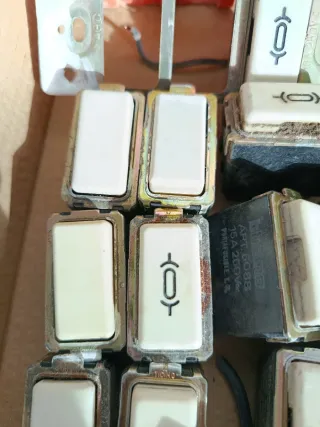 Lote Material Eléctrico Bticino Magic