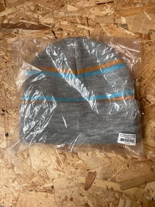 Gorro Venture Trucks Gris