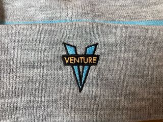 Gorro Venture Trucks Gris