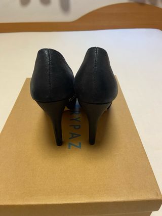 Zapatos de fiesta negros y plateados talla 38