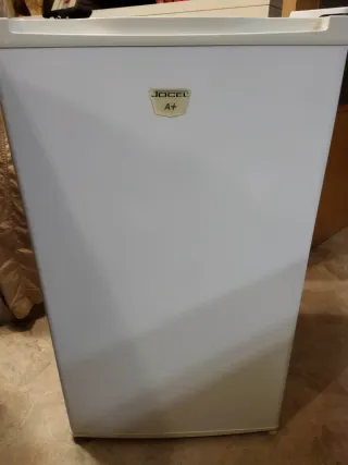 Frigorífico Jocel A+ pequeño