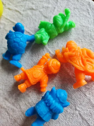 Figuras Dragon Ball Huevo Chocolate Comansi