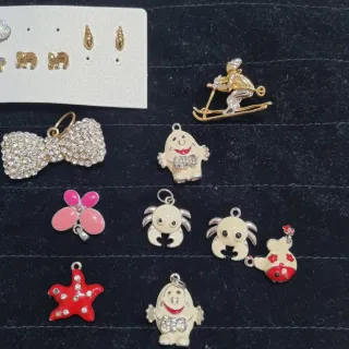 Lote abalorios y charms variados