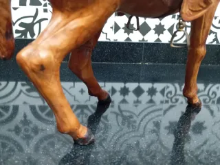 Caballo decorativo artesanal cuero vintage