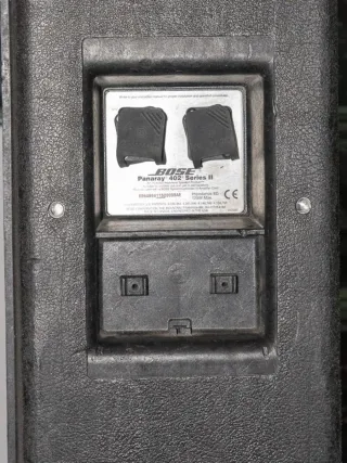 Mesa DJ + Amplificador + Altavoces