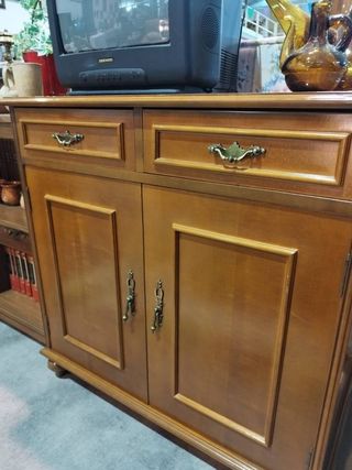 MUEBLE TV CON CAJONES