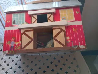 Casa giochi fattoria in legno