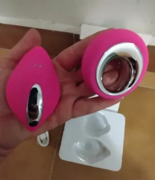 Masajeador personal morado y rosa