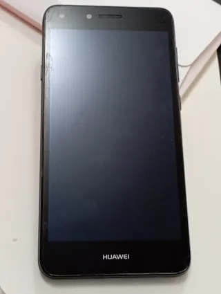 Huawei Y5 con scatola originale. Da riparare