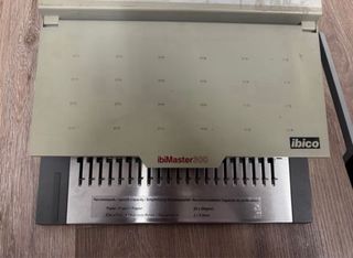 Estantería metálica