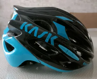 Casco Kask Negro y Azul