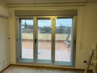 Ventana de aluminio