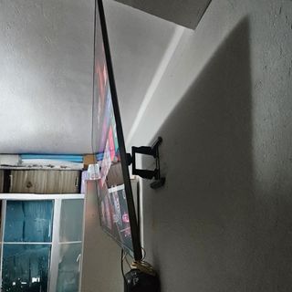 Montaje profesional de TV en pared o brazo
