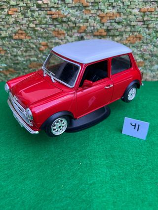 Mini Cooper – Bburago – Escala 1:16