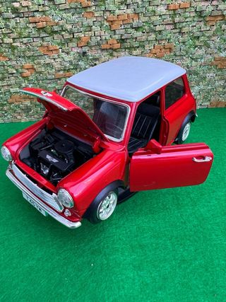 Mini Cooper – Bburago – Escala 1:16